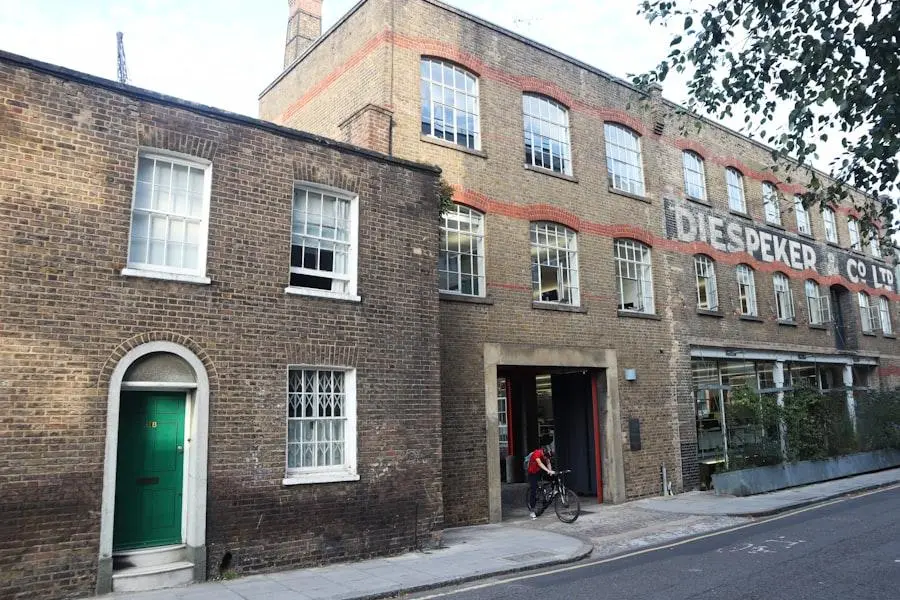 Waste disposal service in Islington, N1